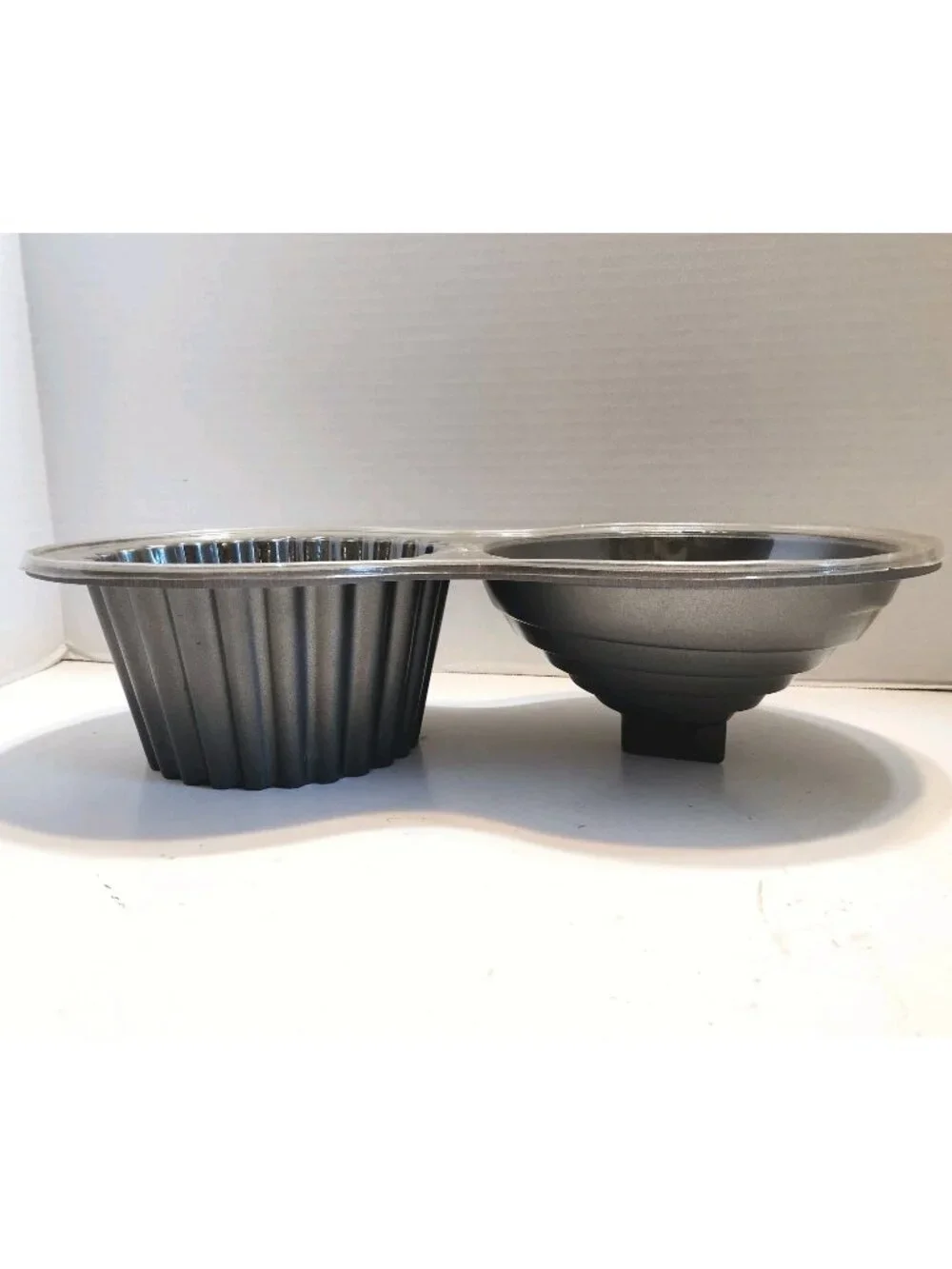 Wilton Giant 3D Cupcake Pan Large Non-Stick Mold Baking Cake Pan 2 Side
